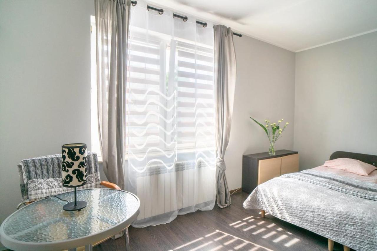 Sunny Glow Loqus Apartment *